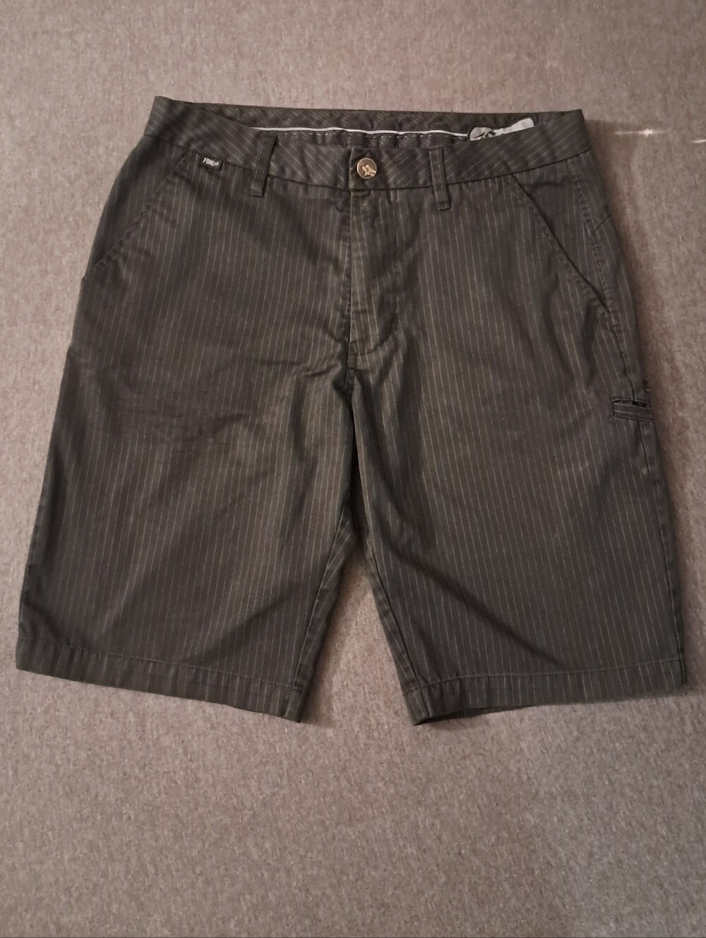 Fox Racing black pinstripe shorts Size 32 Men's